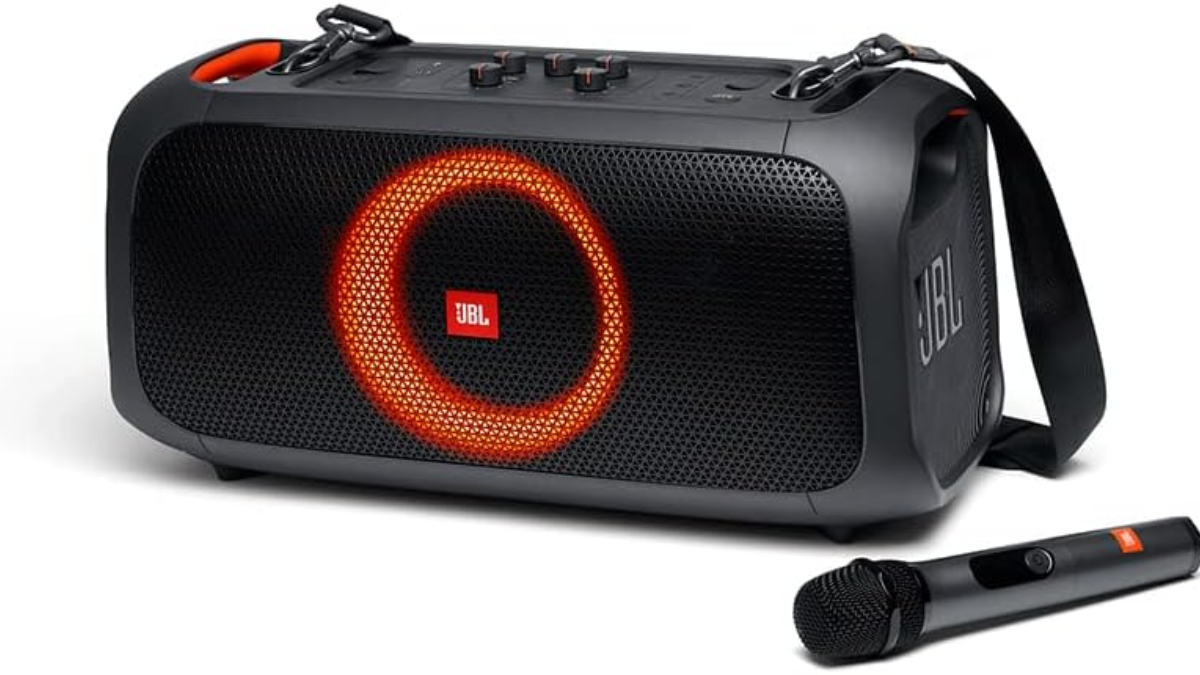 caixas de som JBL com microfone